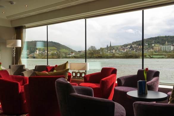Avalon Waterways, Avalon Tranquility II, Panorama Lounge 0.jpg